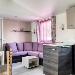 https://le-bora-bora-camping-4.fr-provencehotel.com